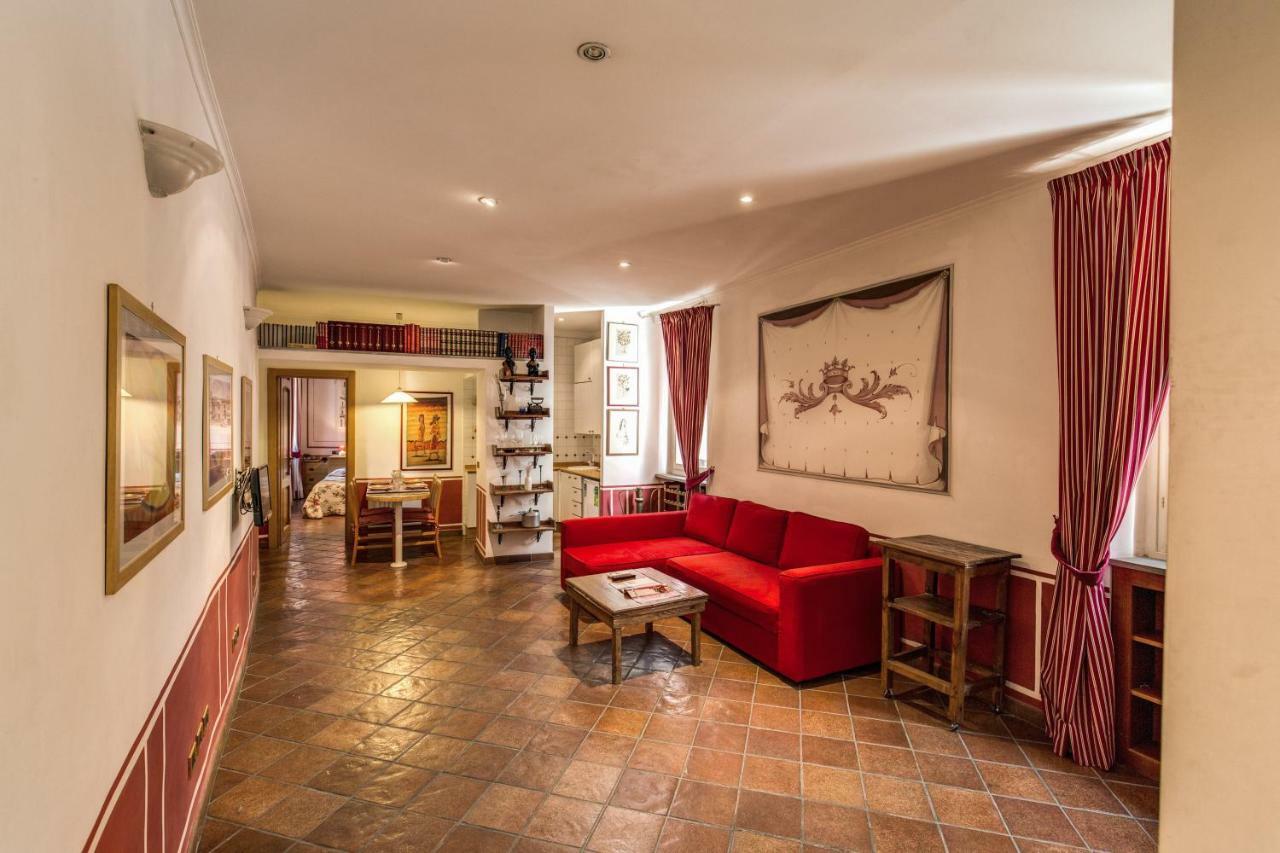 Lovely Flat By The Trevi Fountain Apartment Rome Bagian luar foto