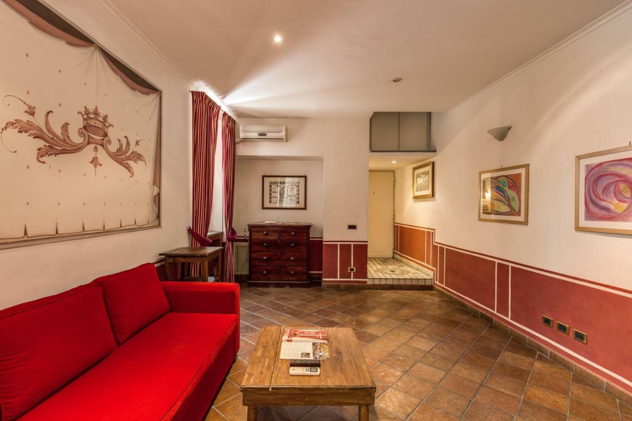 Lovely Flat By The Trevi Fountain Apartment Rome Bagian luar foto