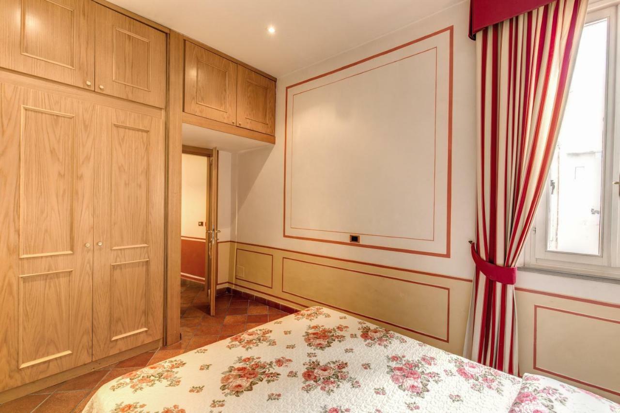 Lovely Flat By The Trevi Fountain Apartment Rome Bagian luar foto